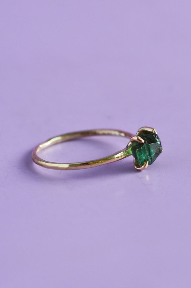 Uncut Tourmaline Claw 12ct Gold Ring