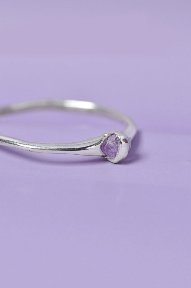 Capsule Purple Sapphire Silver Ring