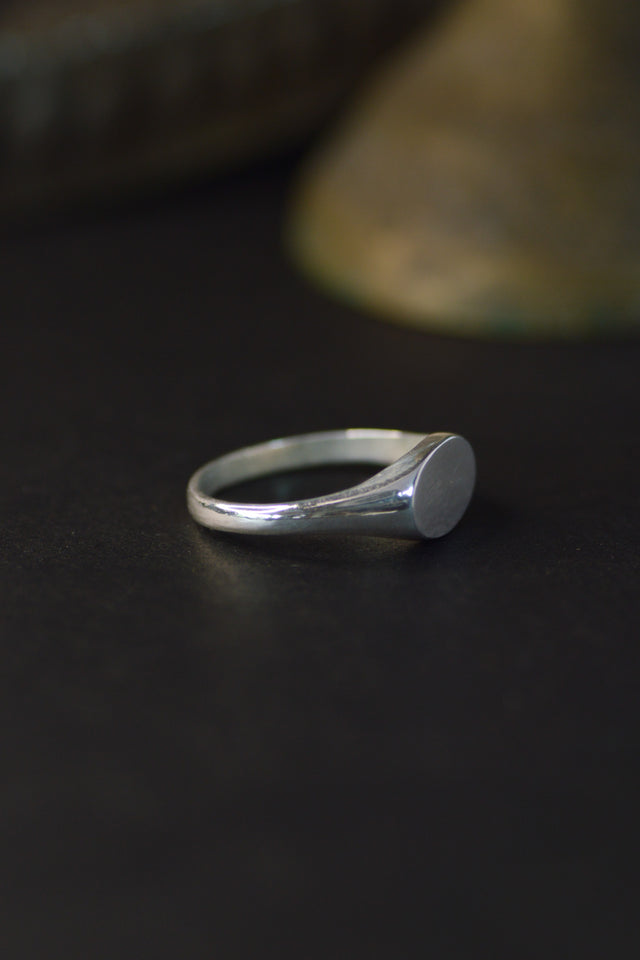 Oval Petite Silver Signet Ring