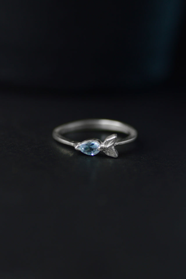 Malu Blue Topaz Silver Ring