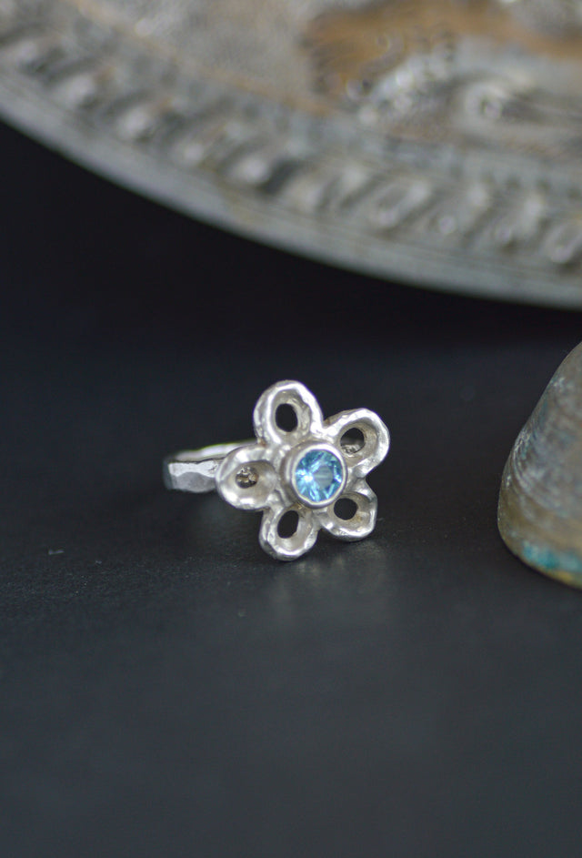 Mala Blue Topaz Silver Ring 1166-1