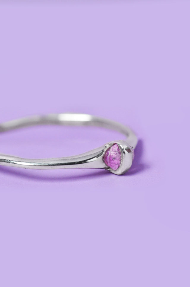 Capsule Pink Sapphire Silver Ring