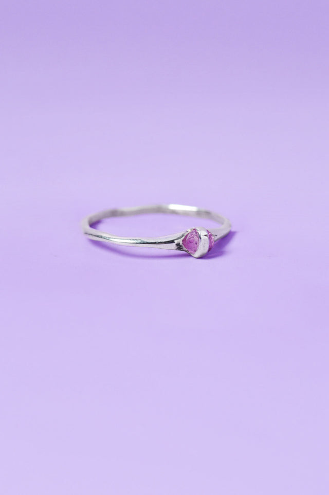 Capsule Pink Sapphire Silver Ring