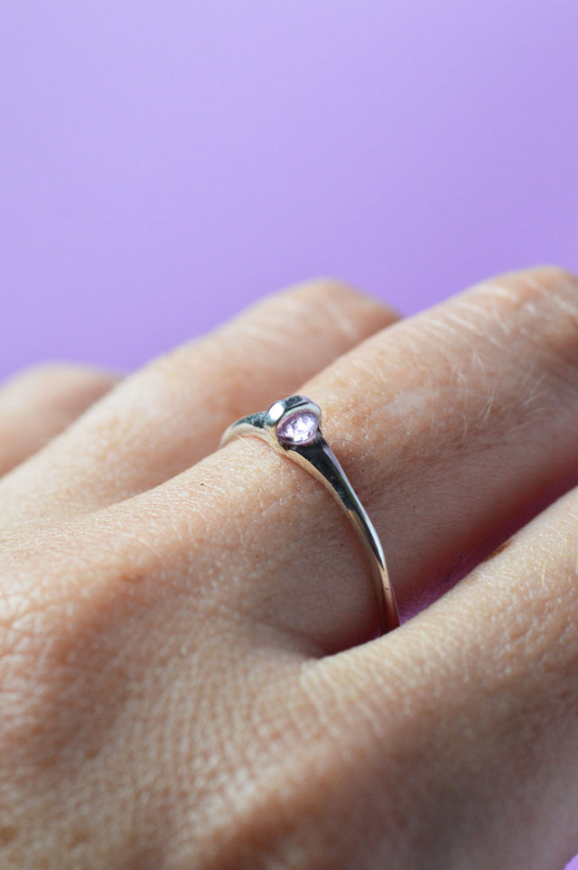 Capsule Purple Sapphire Silver Ring