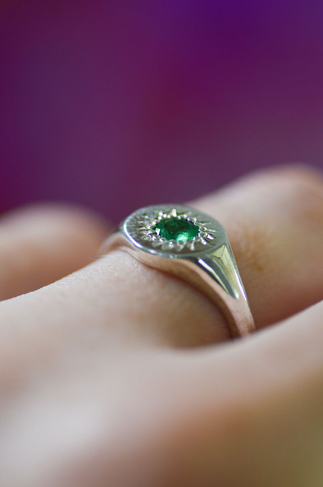 Daisy Emerald Signet Silver Ring
